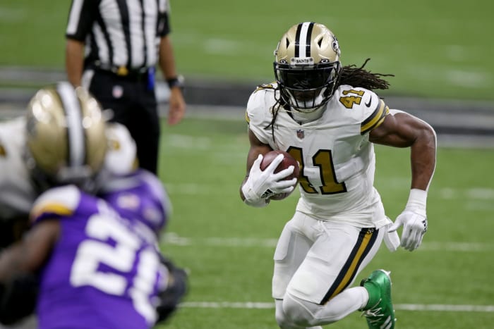 New Orleans Saints running back Alvin Kamara (41) runs against the Minnesota Vikings. Mandatory Credit: Chuck Cook-USA TODAY Sports